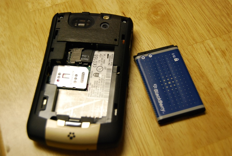 Illustration for article titled T-Mobile's Wi-Fi BlackBerry Curve Is Fo' Real and Quite Tasty